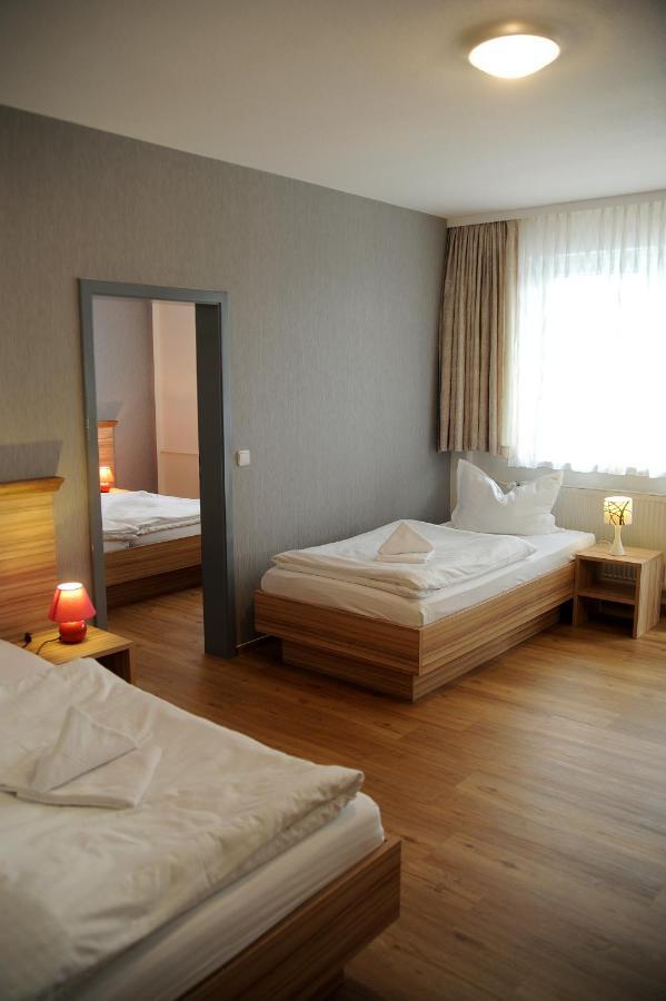 Hotel Weimarer Berg Apolda Exterior foto